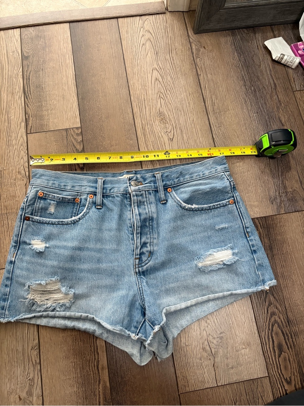 Madewell Relaxed Denim Shorts Homecrest Wash Ripped Size 29